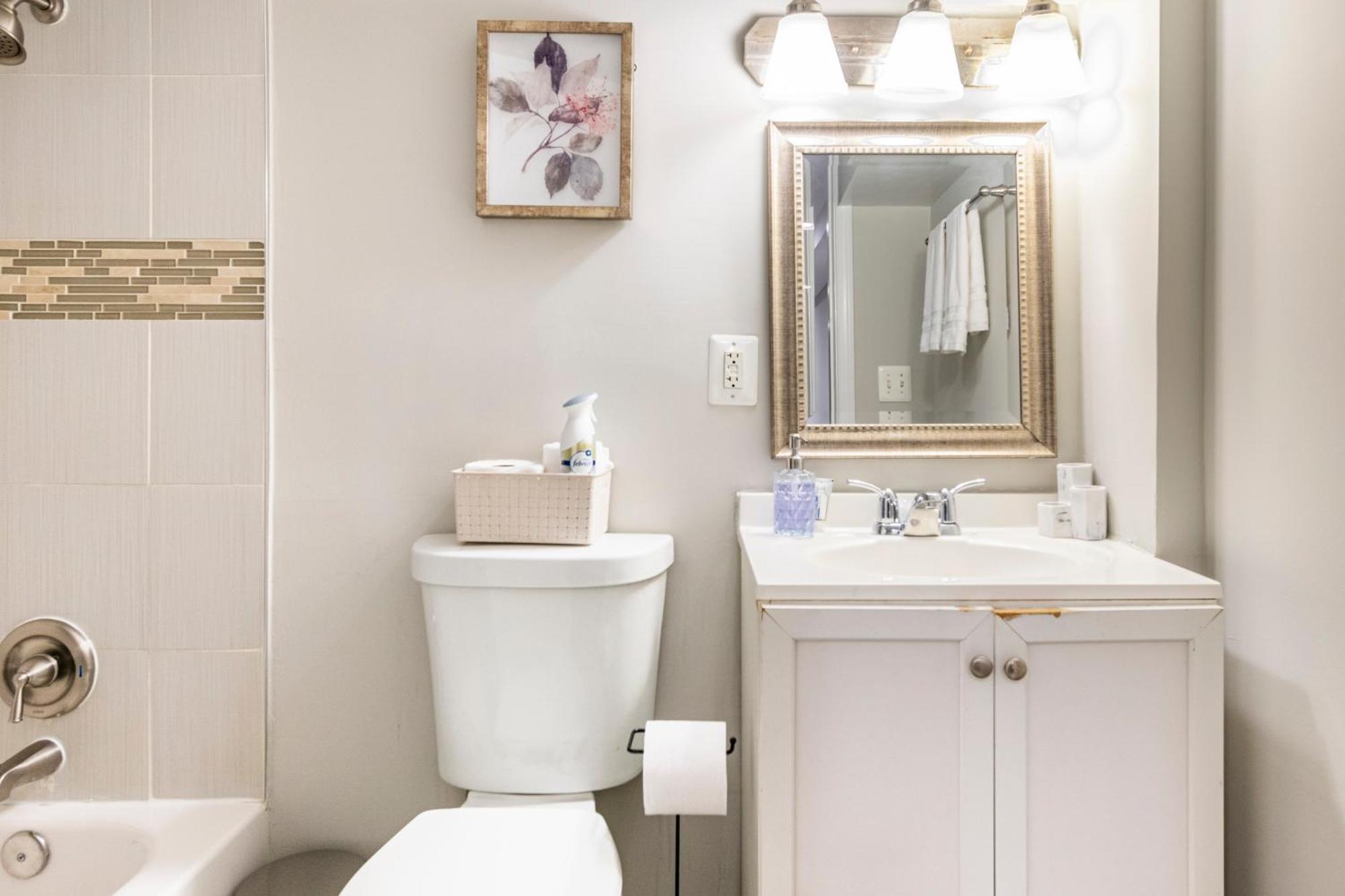 Spacious, Relaxing & Gorgeous 4bd/4ba House In Dc! * Washington