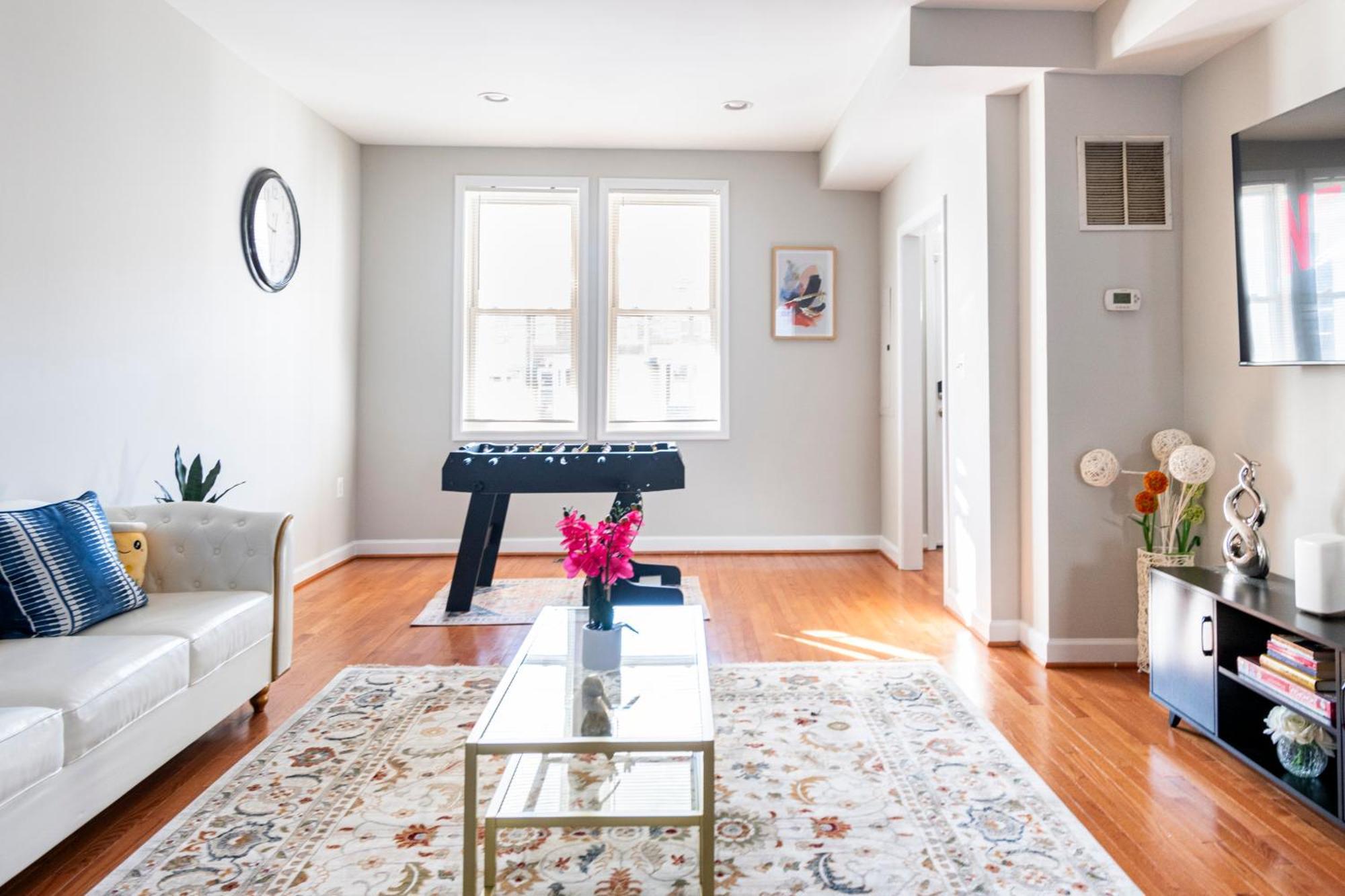 Spacious, Relaxing & Gorgeous 4bd/4ba House In Dc!