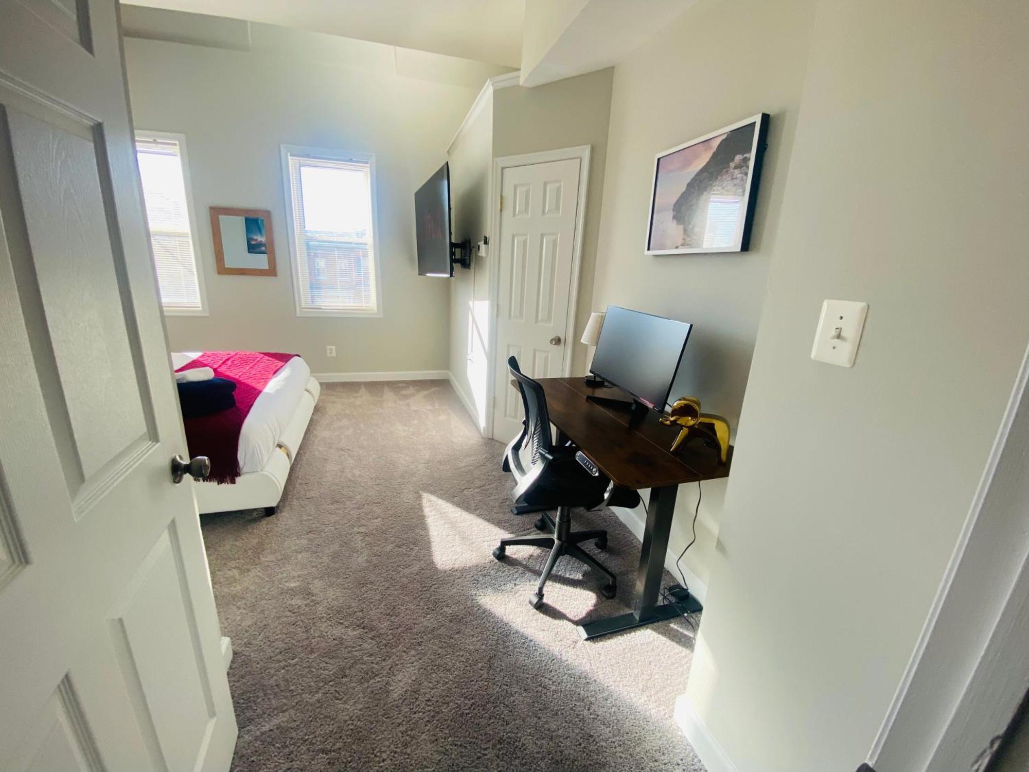 Holiday home Spacious, Relaxing & Gorgeous 4bd/4ba House In Dc!