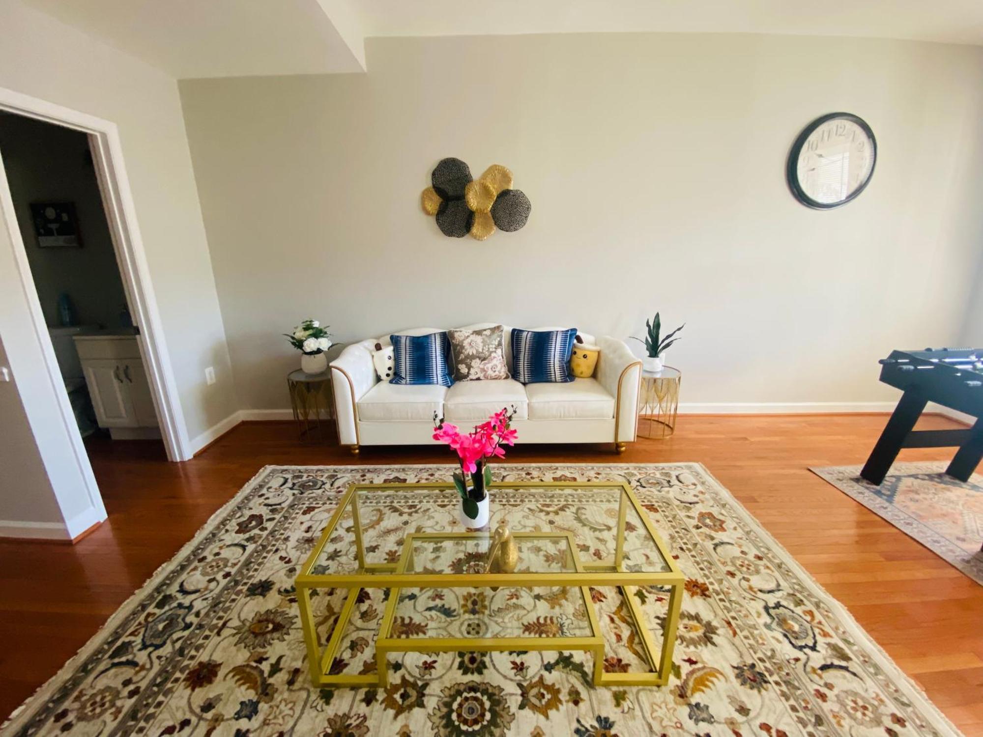 Spacious, Relaxing & Gorgeous 4bd/4ba House In Dc!