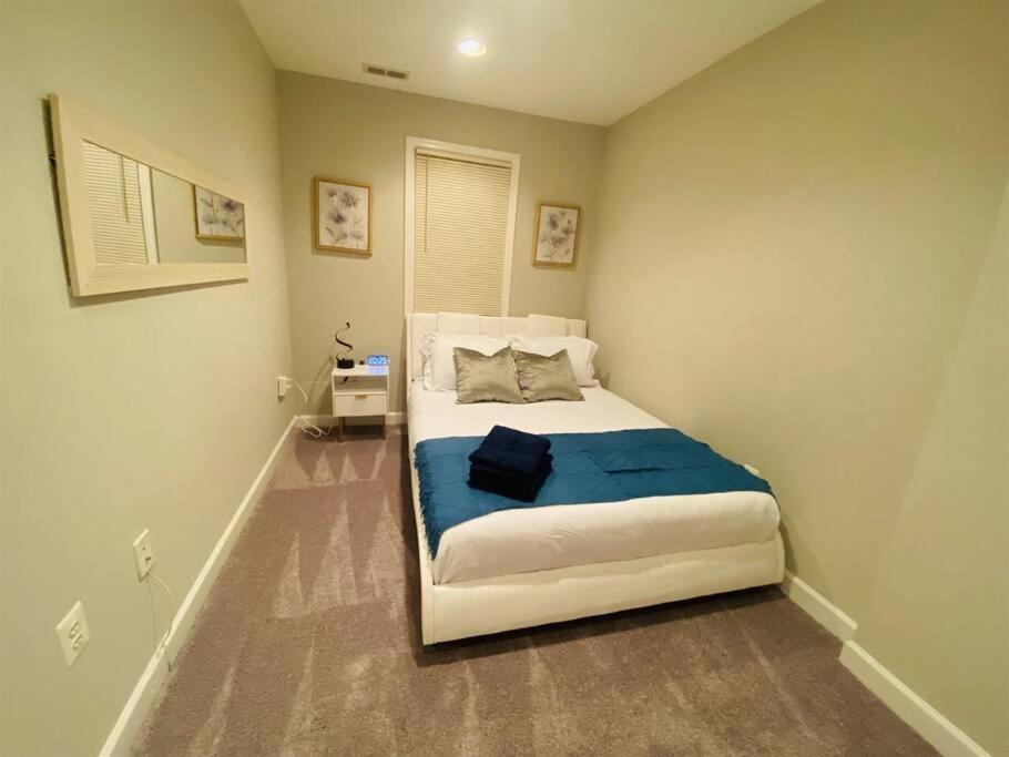 Holiday home Spacious, Relaxing & Gorgeous 4bd/4ba House In Dc!