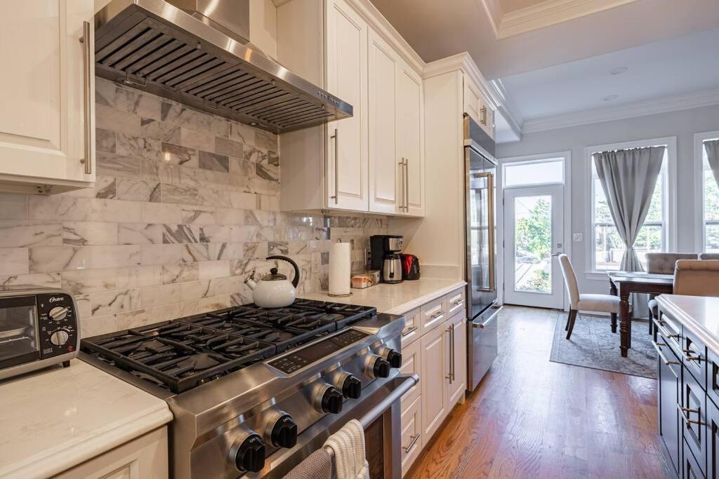 Holiday home Lux Gorgeous House In Dc With Parking *