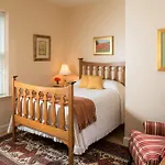 Woodley Park Guest House