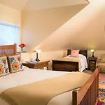 Woodley Park Guest House