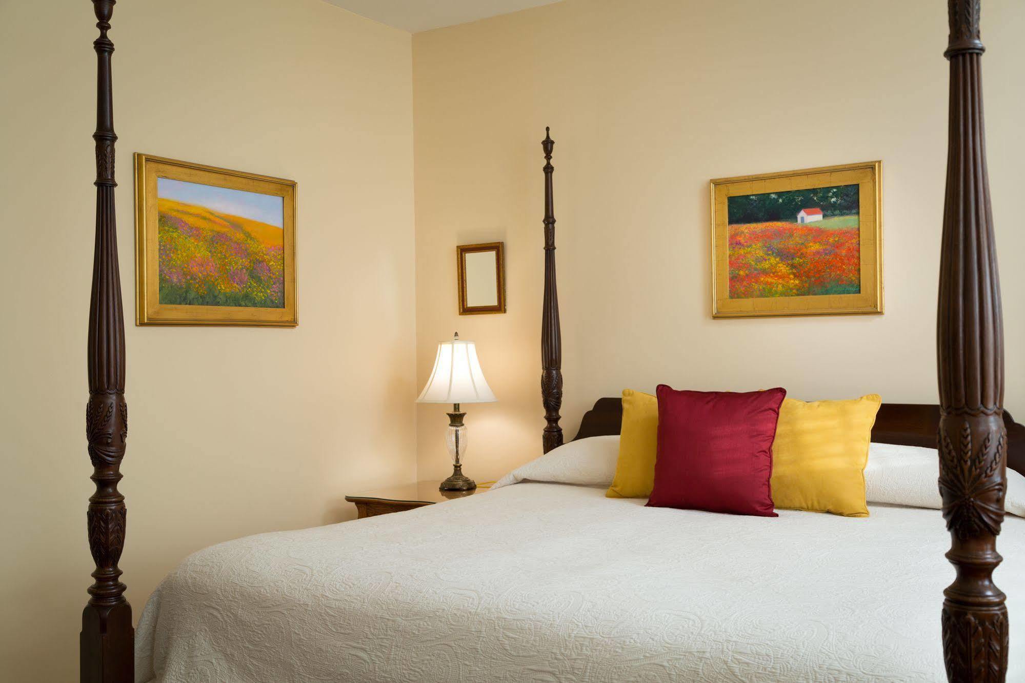 Woodley Park Bed & Breakfast