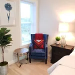 Spacious & Bright Home In Bloomingdale/ Truxton Dc