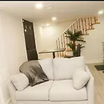 1 Bed 1 Bath Suite