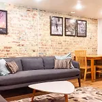 Centrally Located Dc Apt Bloomingdale