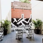 Hotel Hive