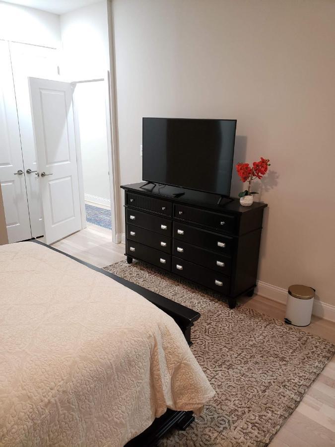 Holiday home Spacious & Bright In Bloomingdale/ Truxton Dc Washington