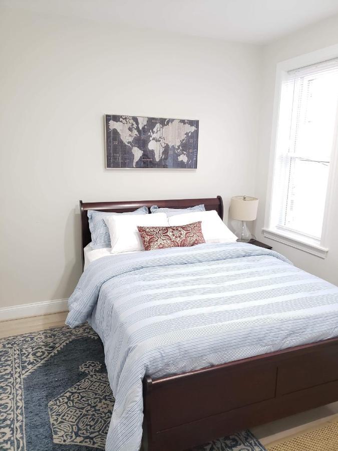 Spacious & Bright In Bloomingdale/ Truxton Dc Washington