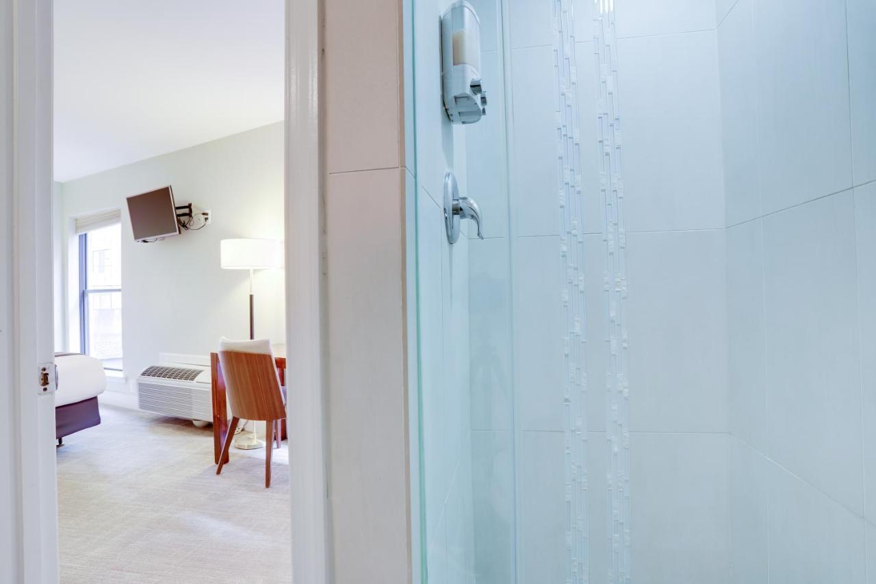 Sojourn At Dupont Place Hotel