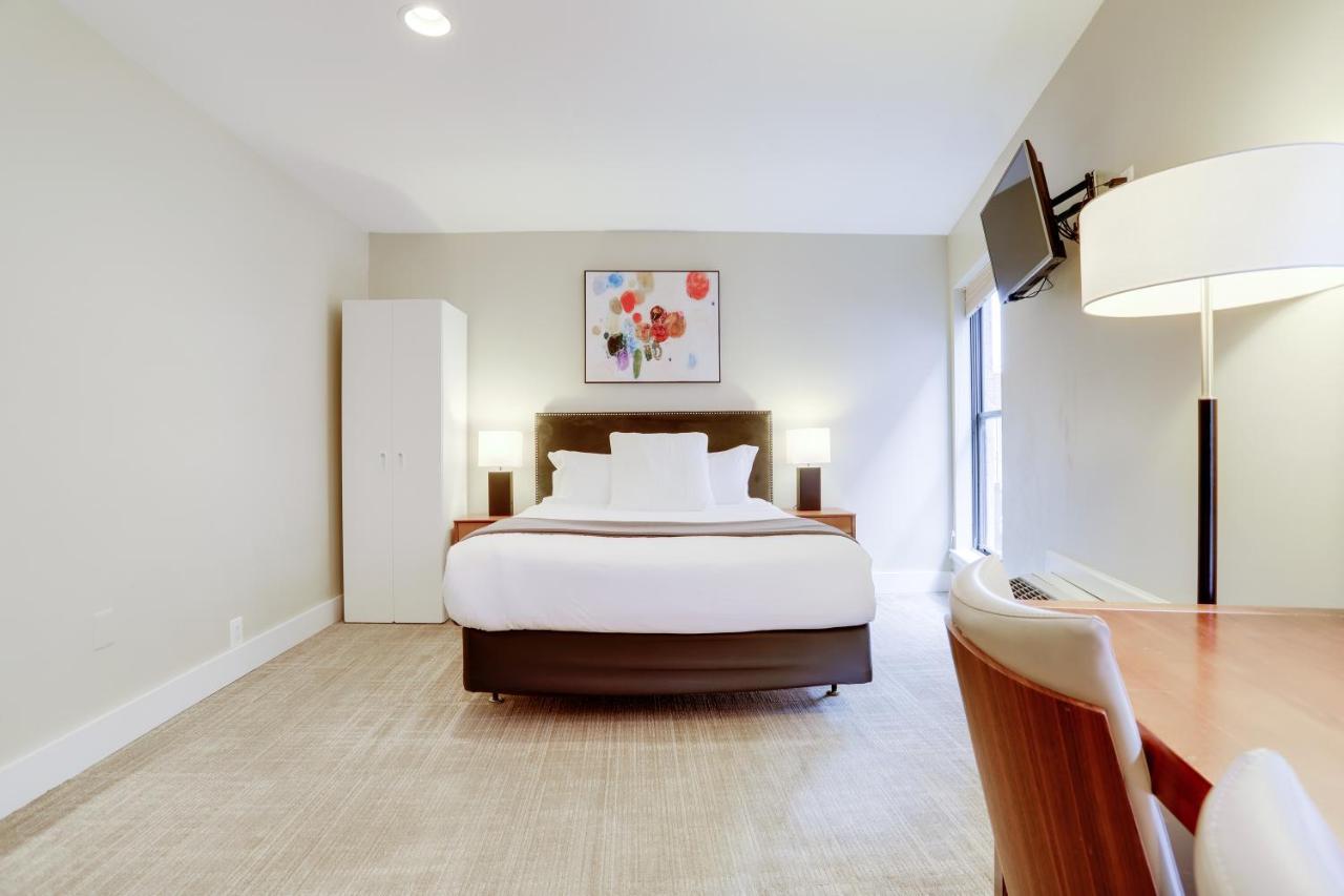 Sojourn At Dupont Place 2*