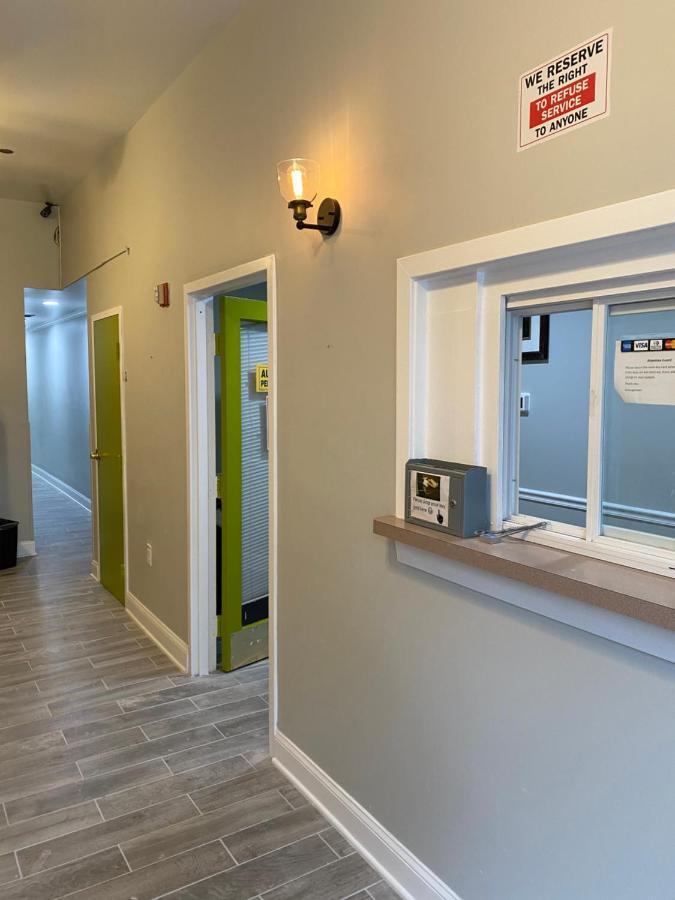 Dc International 1 Hostel