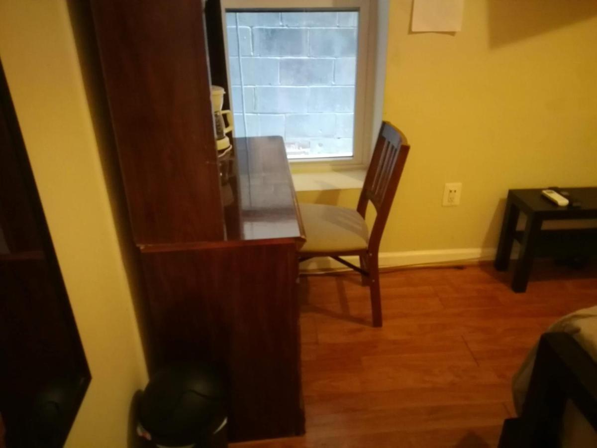 Guest house Economical In Center Dc