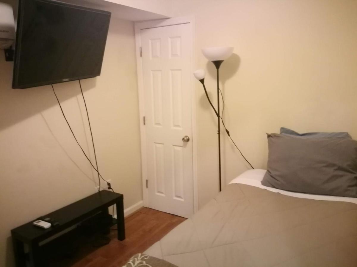 Guest house Economical In Center Dc