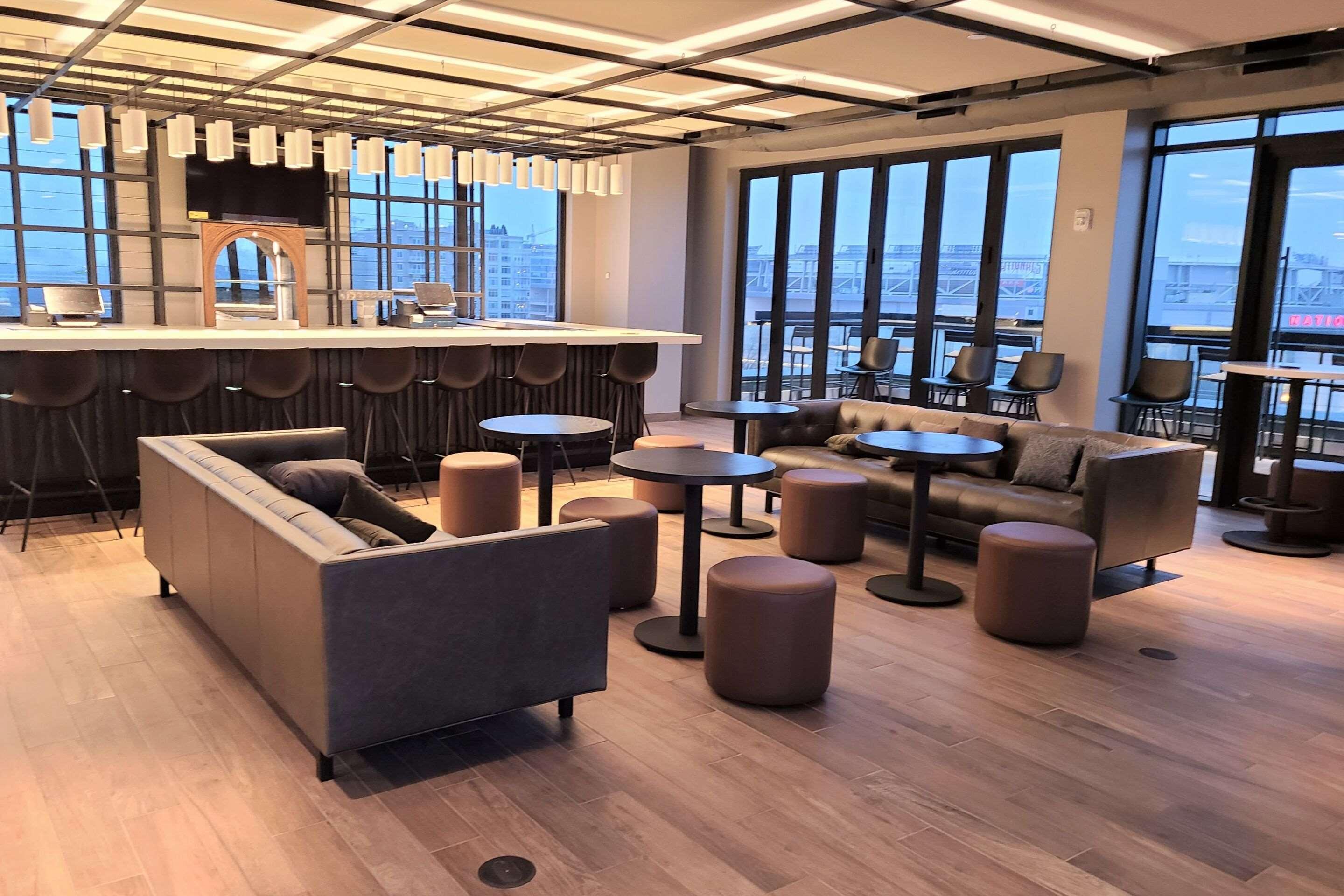 Cambria Dc Navy Yard Riverfront Hotel