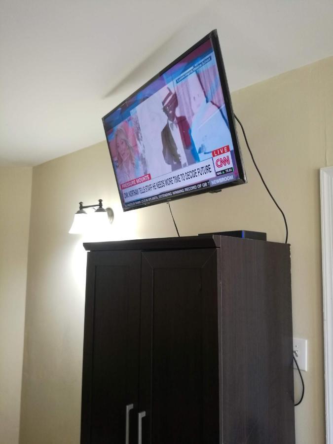 Economical In Center Dc Guest house Washington