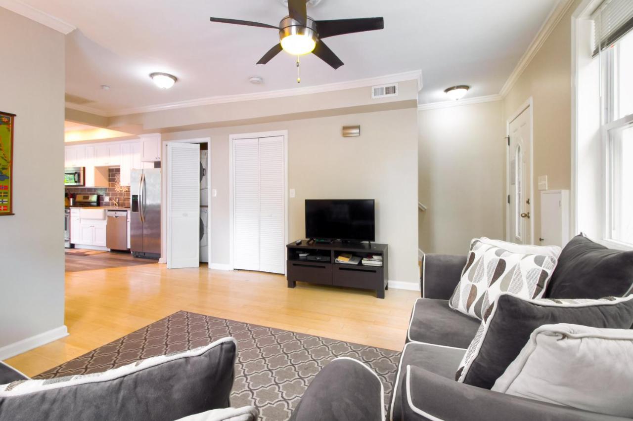 Holiday home The Gray Corner House By Gallaudet 3 Bedroom 2 Ba
