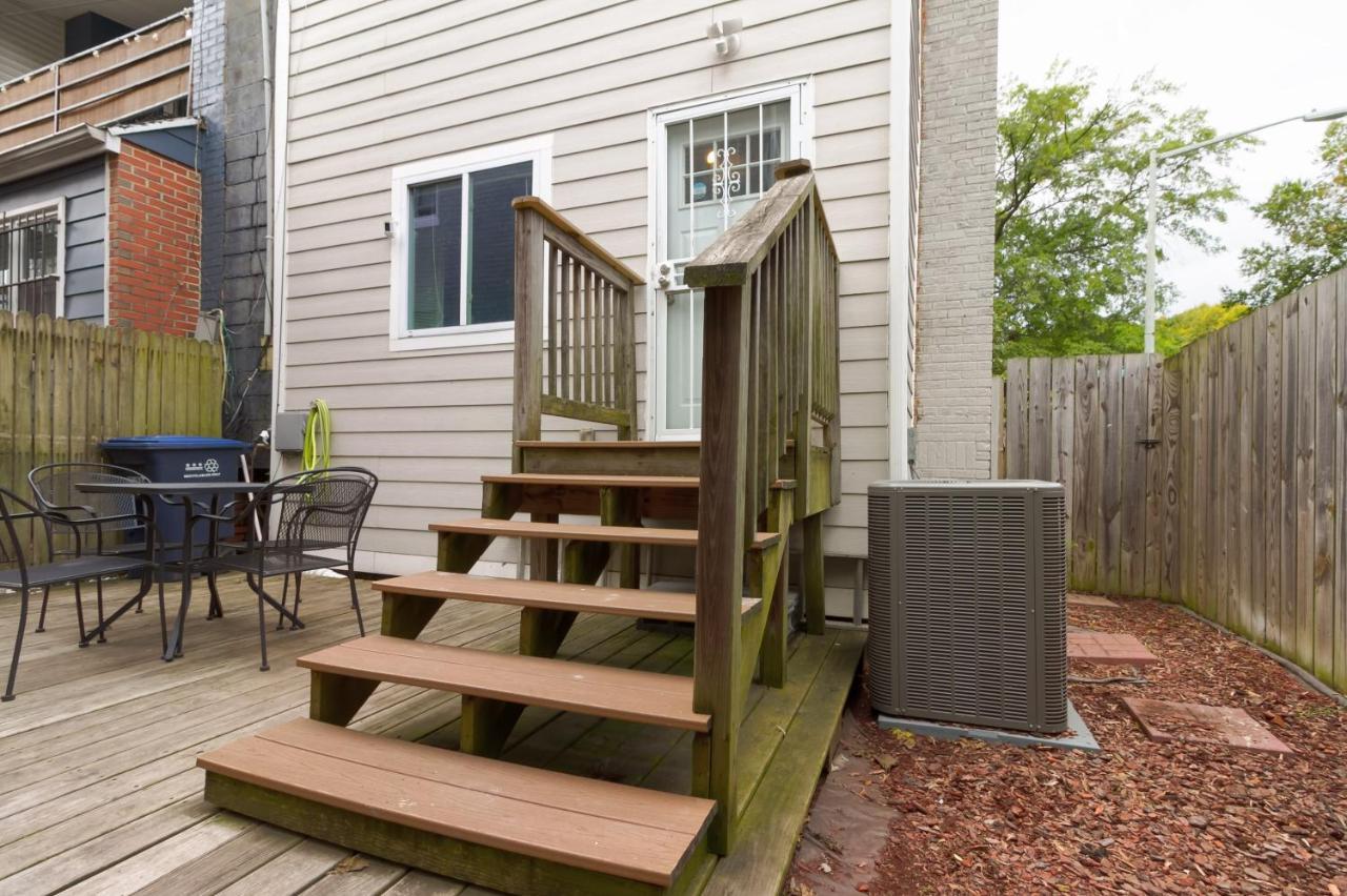 The Gray Corner House By Gallaudet 3 Bedroom 2 Ba Holiday home Washington