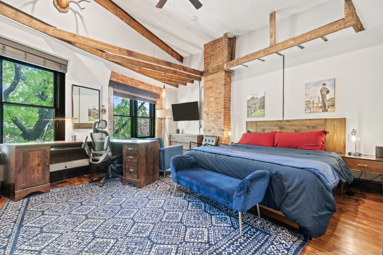 Spacious, Historic Logan Circle Rowhouse Washington