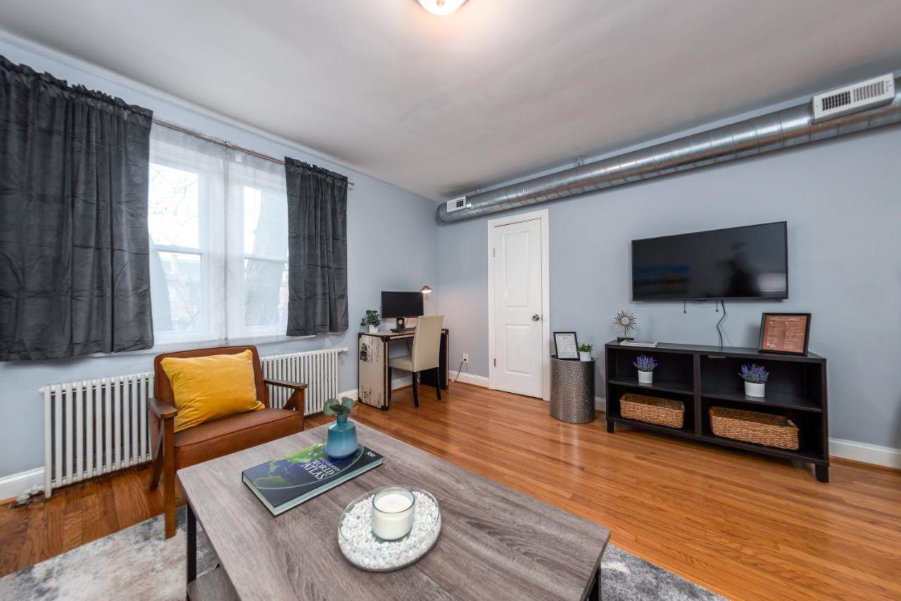 Capitol Hill With Free Parking Apartment