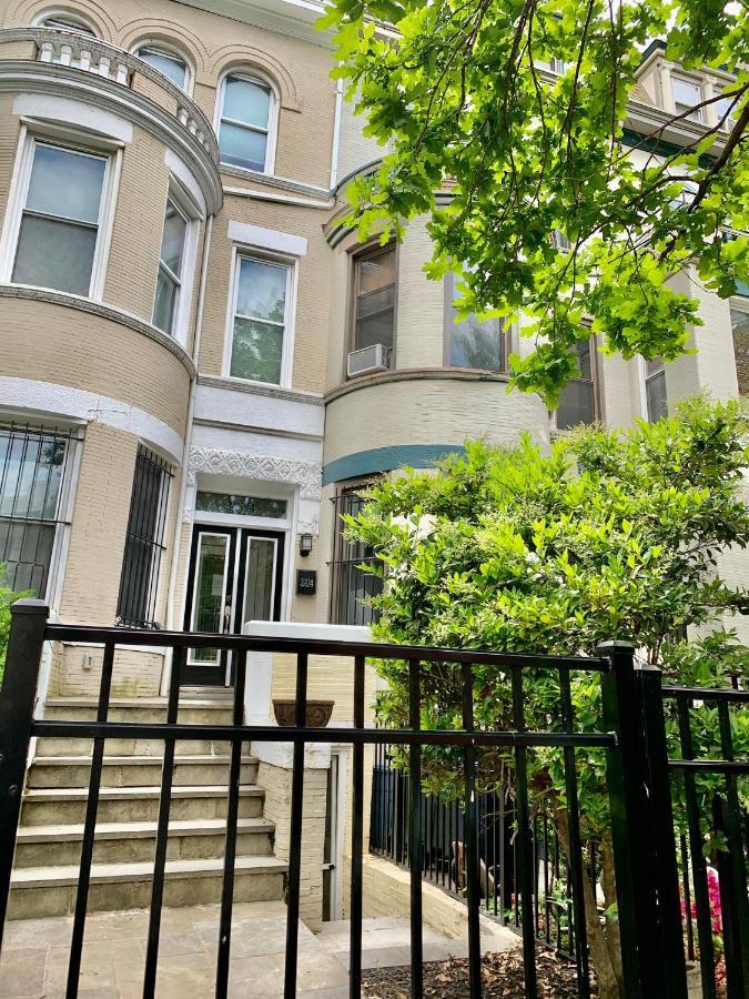Lovely Remodeled 2bdrm Basement