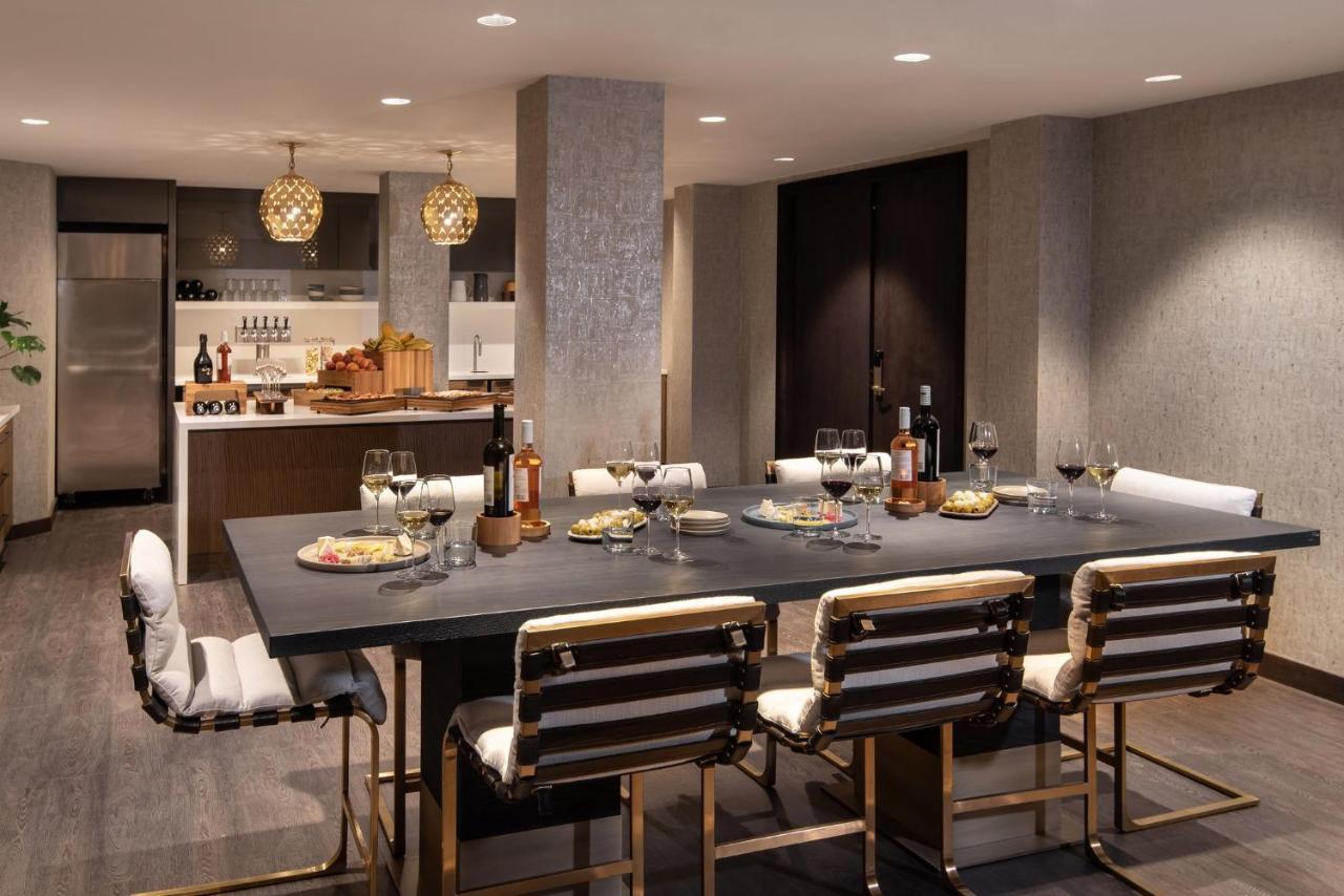 Hotel Vignette Collection Yours Truly Dc By Ihg 5*