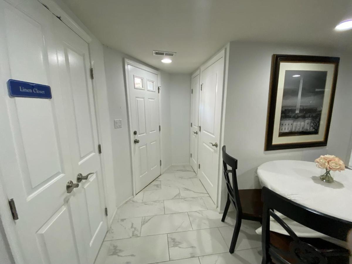 Lovely Remodeled 2bdrm Basement Apartment