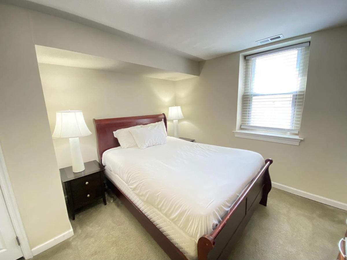 Lovely Remodeled 2bdrm Basement