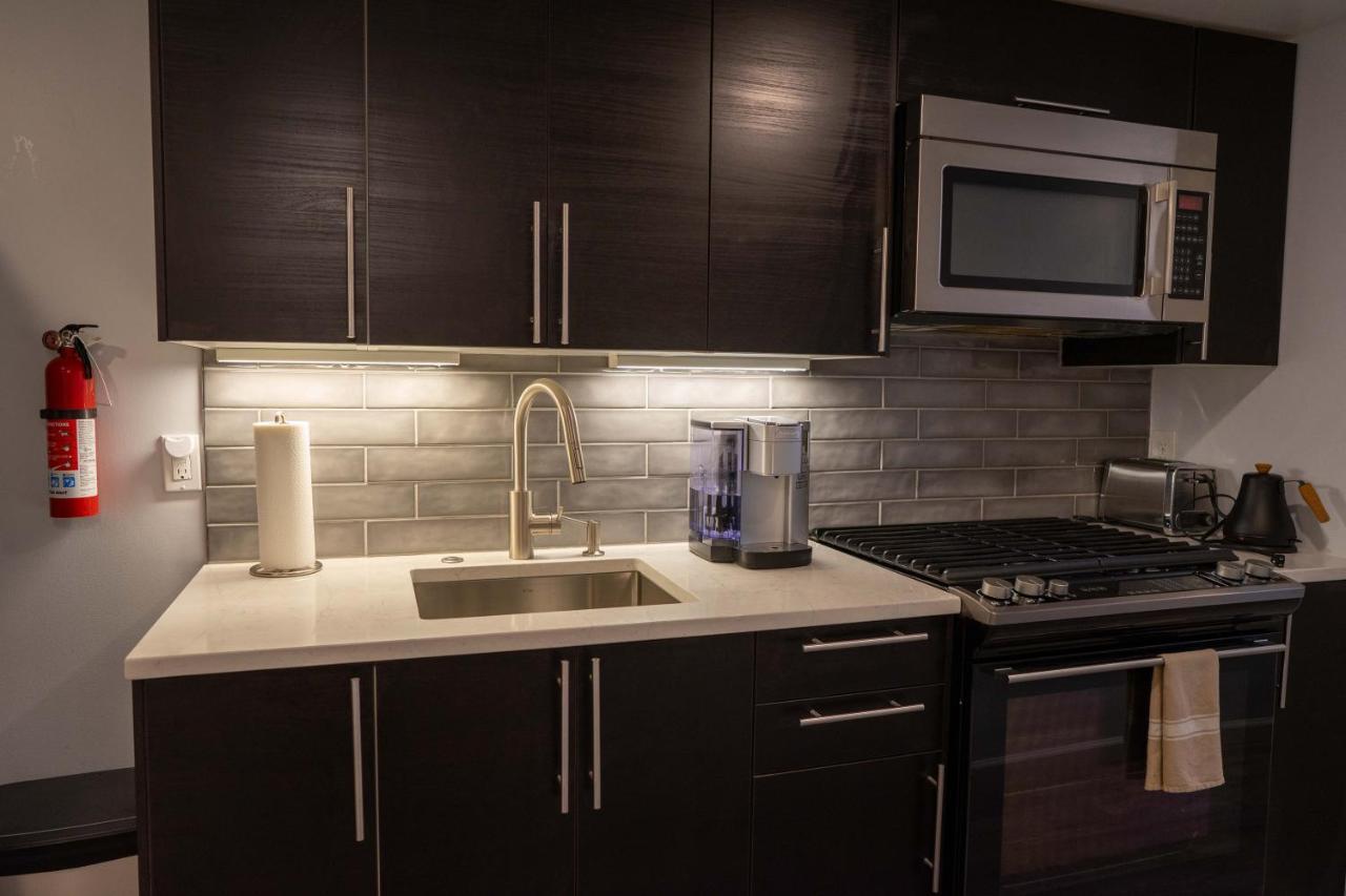 Centrally Located Dc Bloomingdale Apartment Washington
