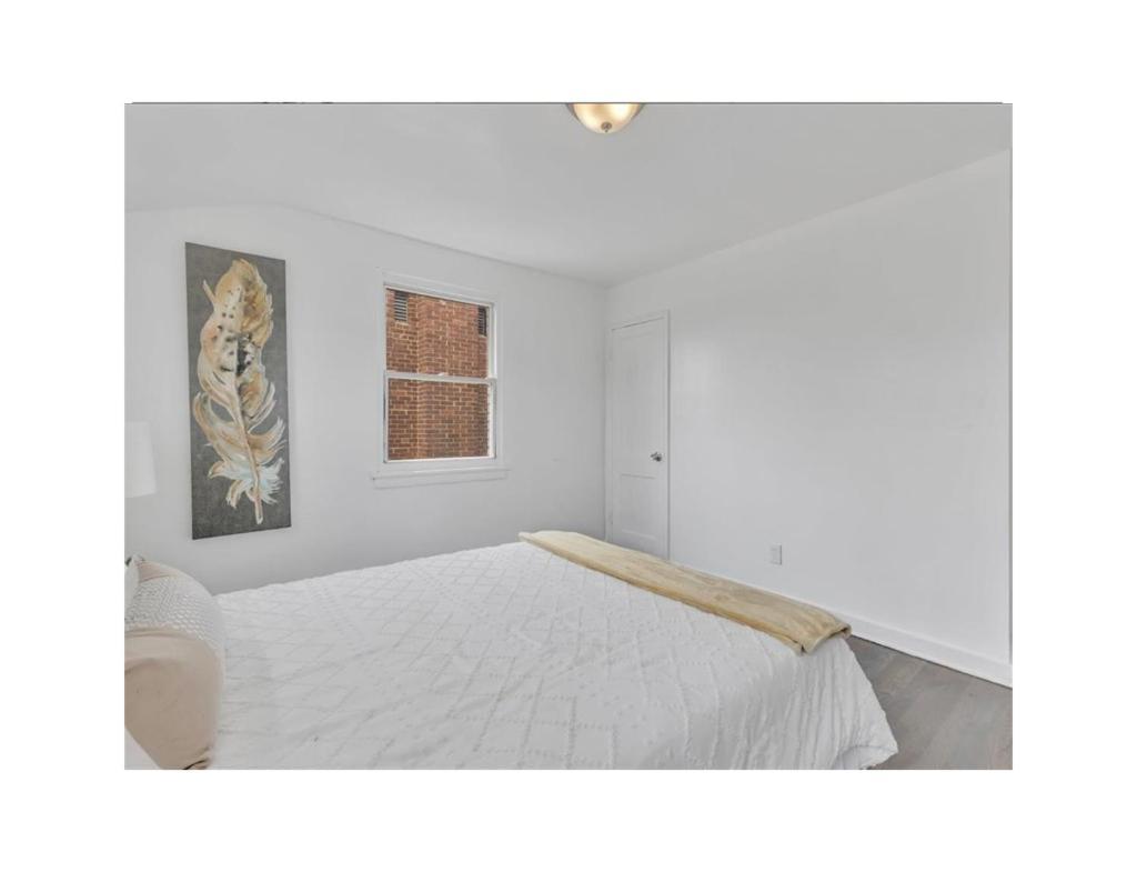 Apartment Quaint 3/2.5 In Dupont