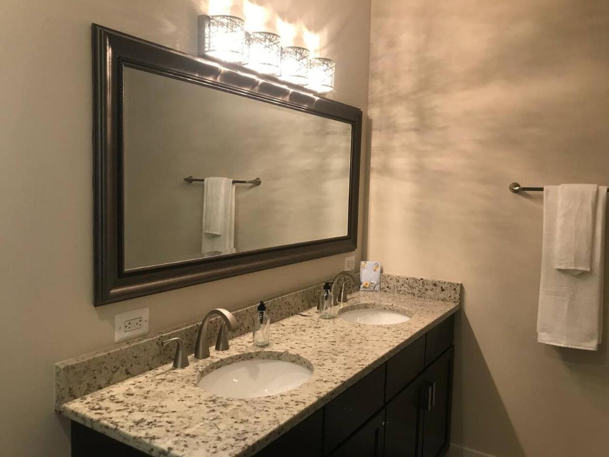 Entire Extra Large Luxury 3 Bedrooms