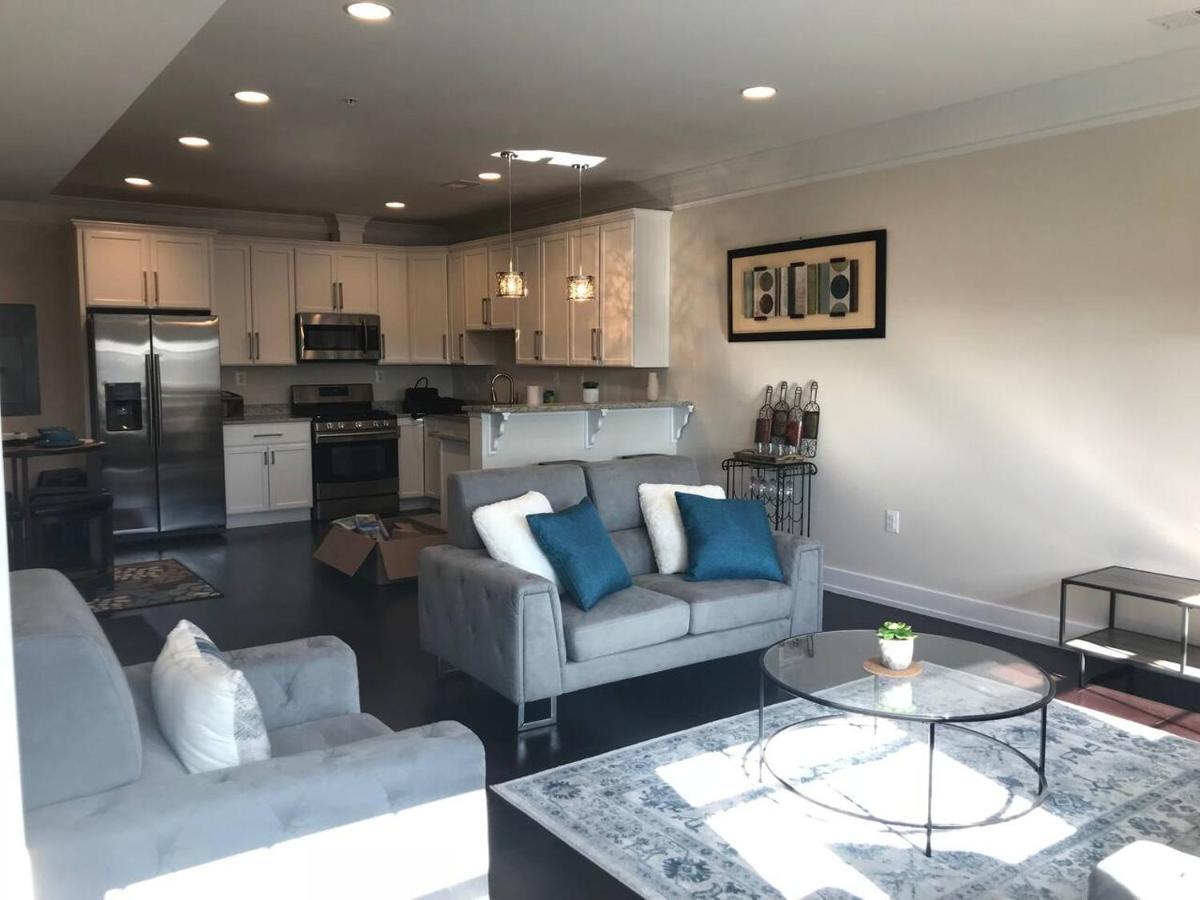Entire Extra Large Luxury 3 Bedrooms Apartment Washington