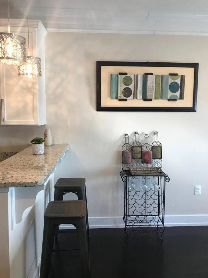 Entire Extra Large Luxury 3 Bedrooms Apartment *