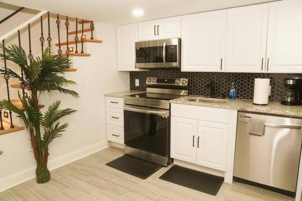 Apartment 1 Bed 1 Bath *