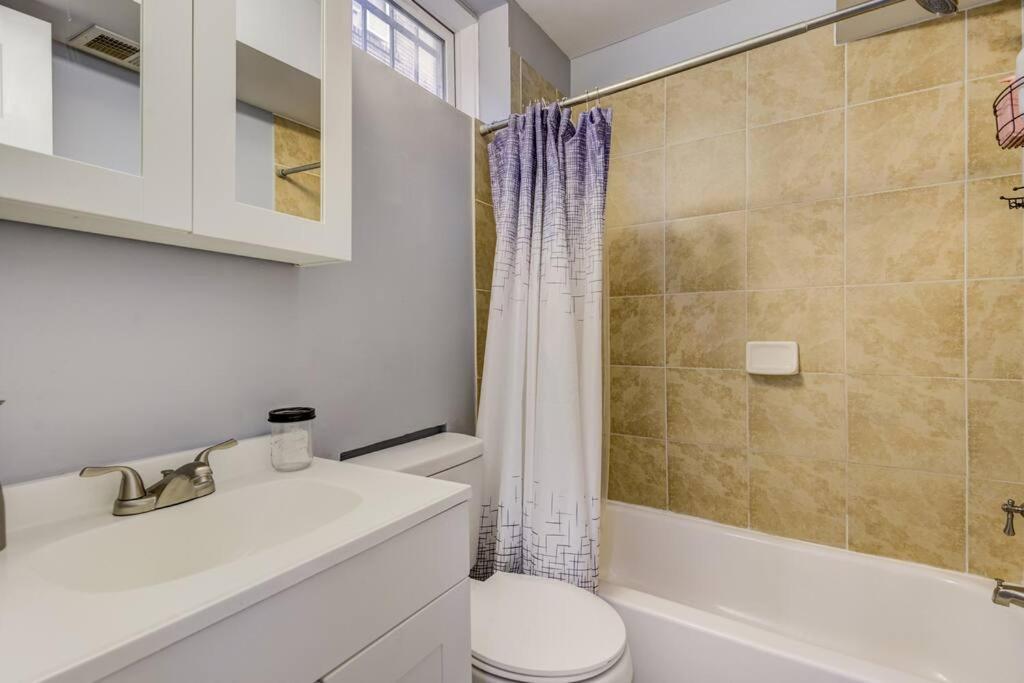 Apartment Spacious In Deanwood + Free Parking Washington