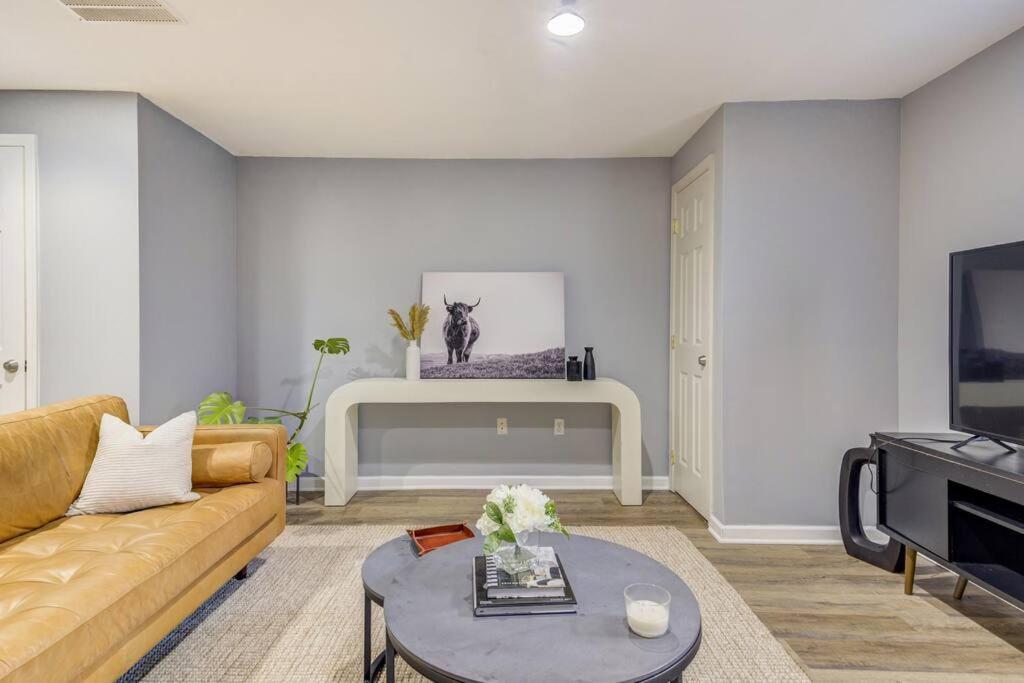 Spacious In Deanwood + Free Parking *