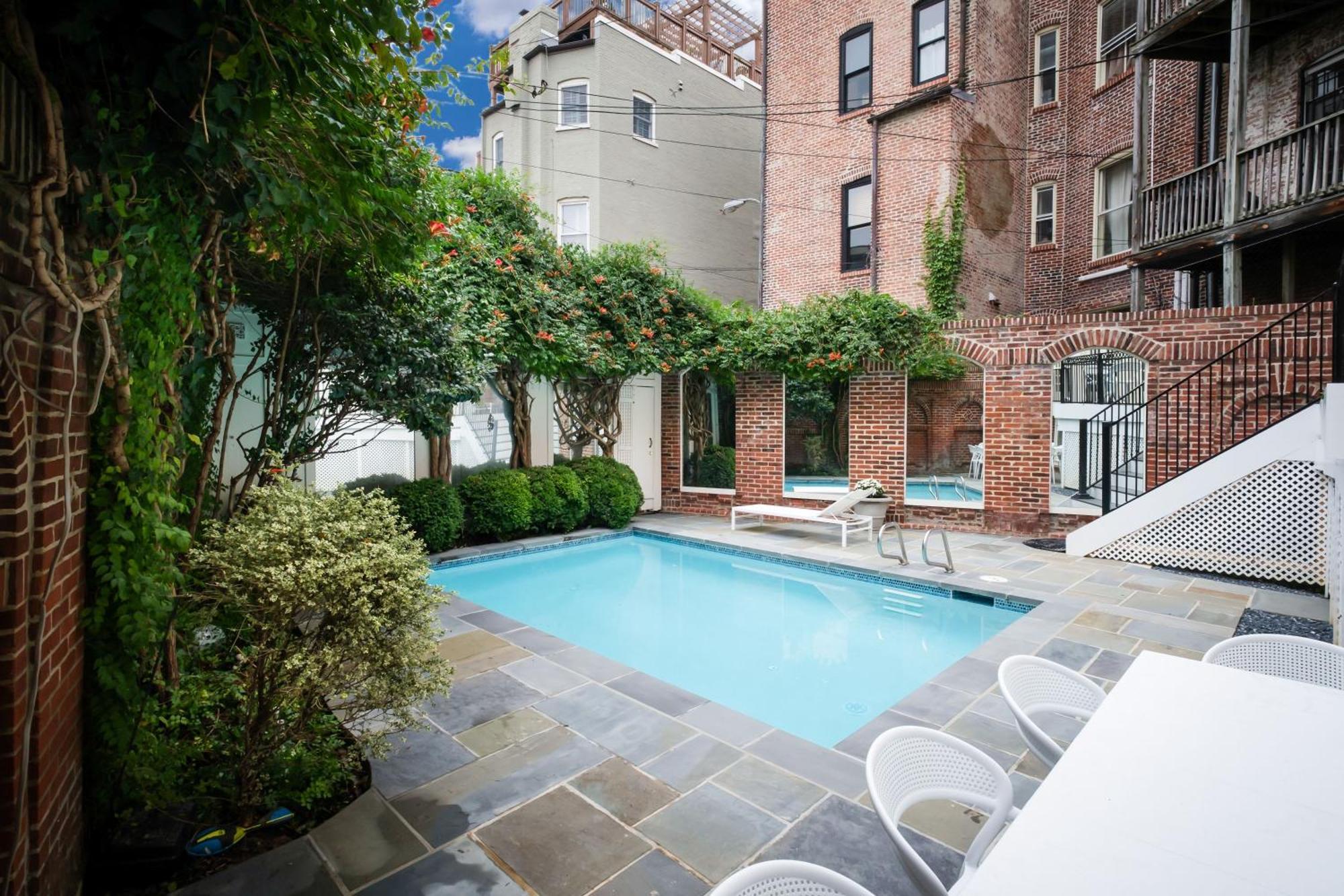 Swann House Bed & Breakfast 4*