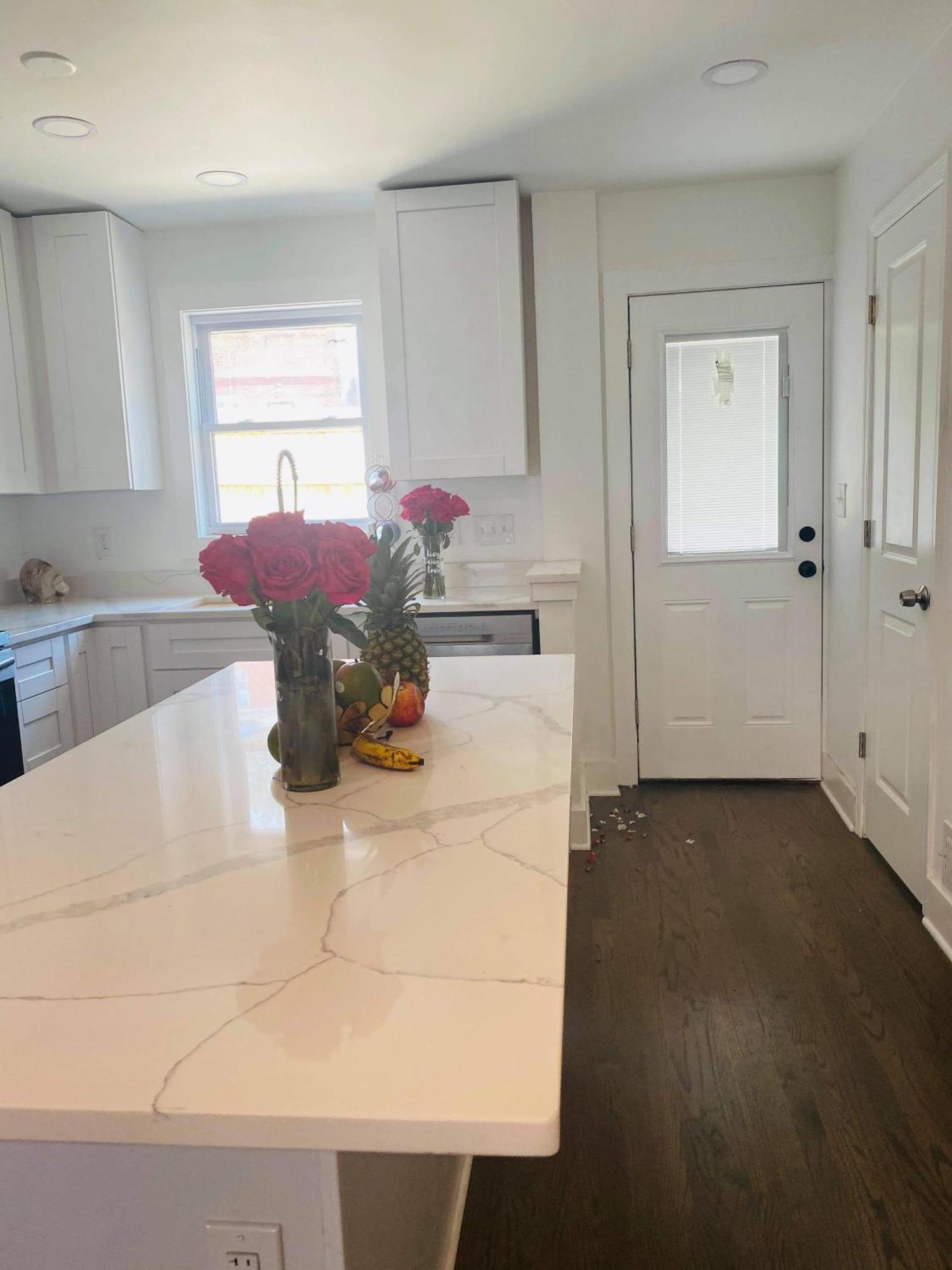 Quaint 3/2.5 In Dupont Apartment *