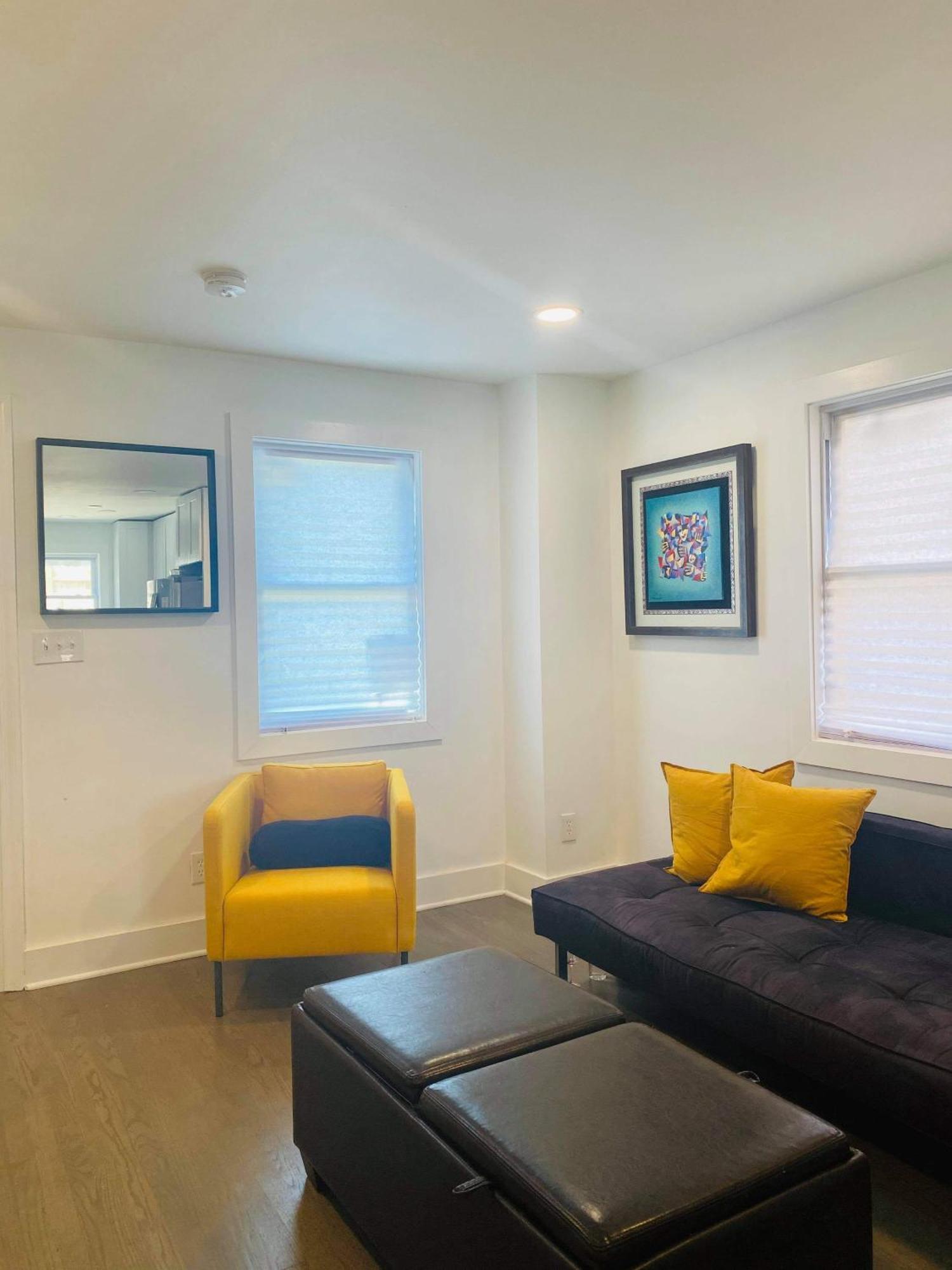 Apartment Quaint 3/2.5 In Dupont *
