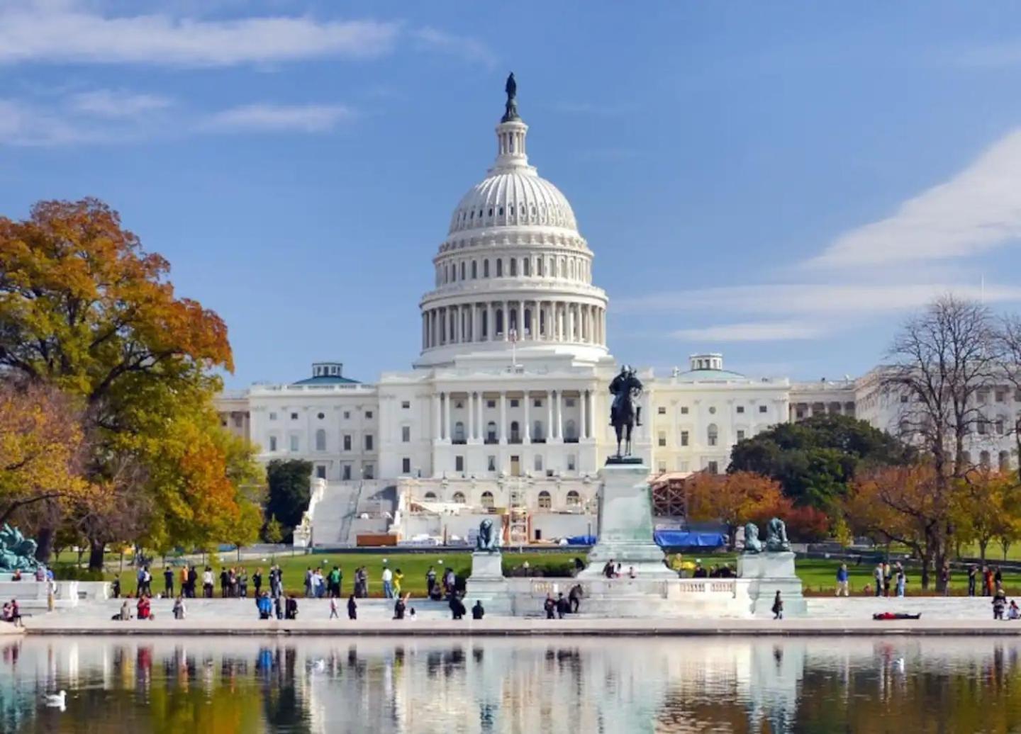 Holiday home Dc's Address -10min To White Hse - 500 Mbps