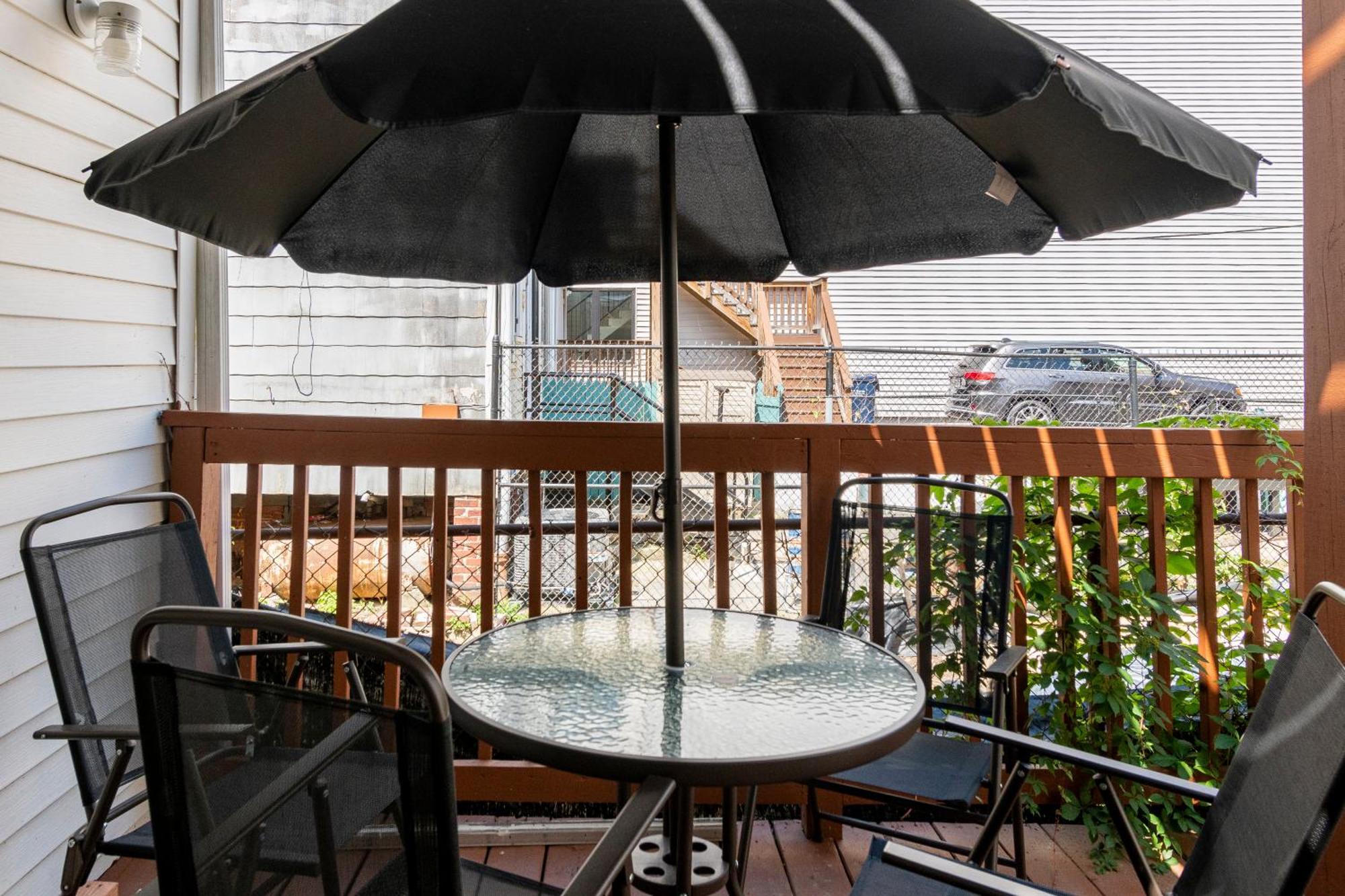 Apartment Cozy At Dc! Sun Filled & Comfortable! Washington