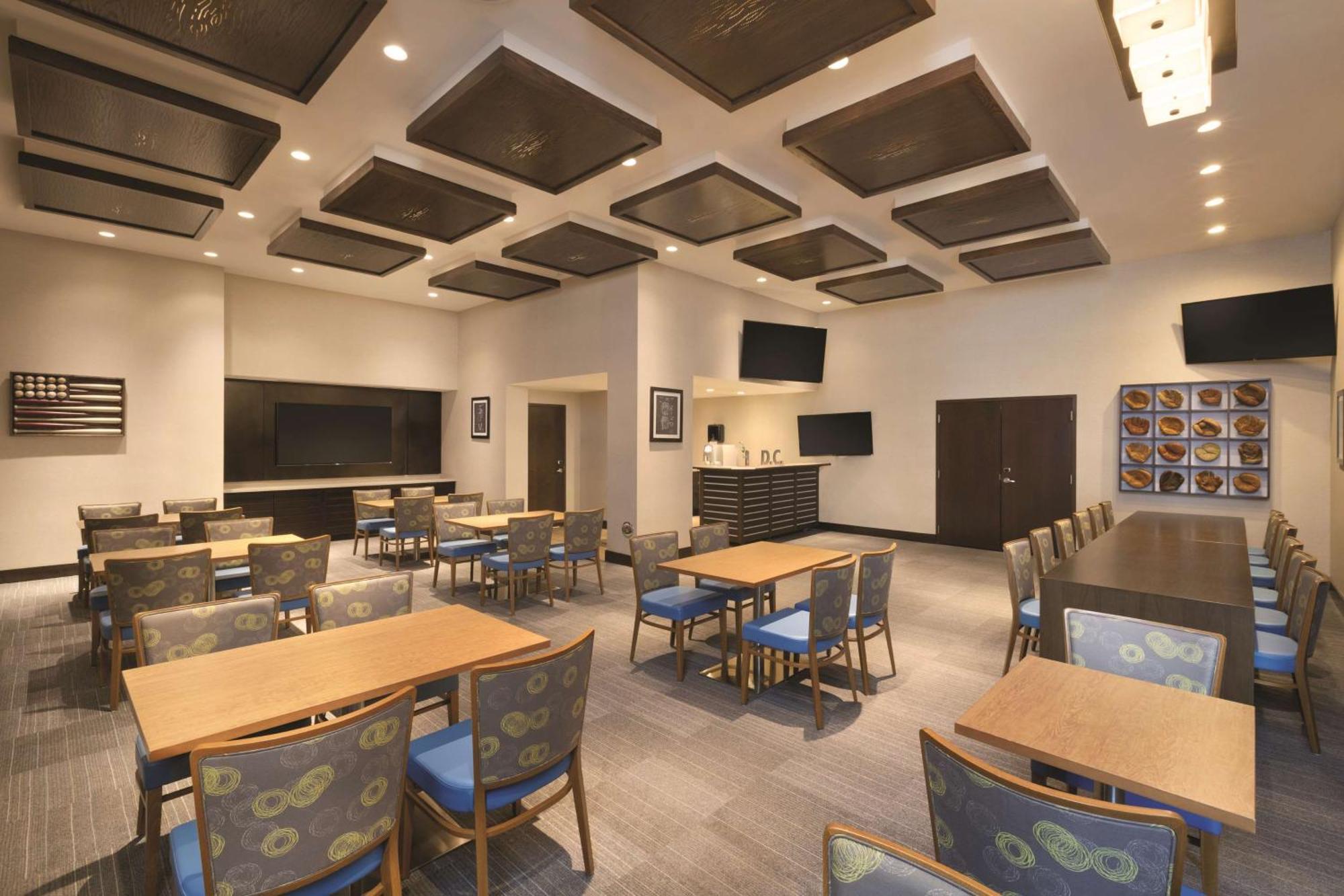 Hotel Hampton & Washington, D.c. - Navy Yard 3*