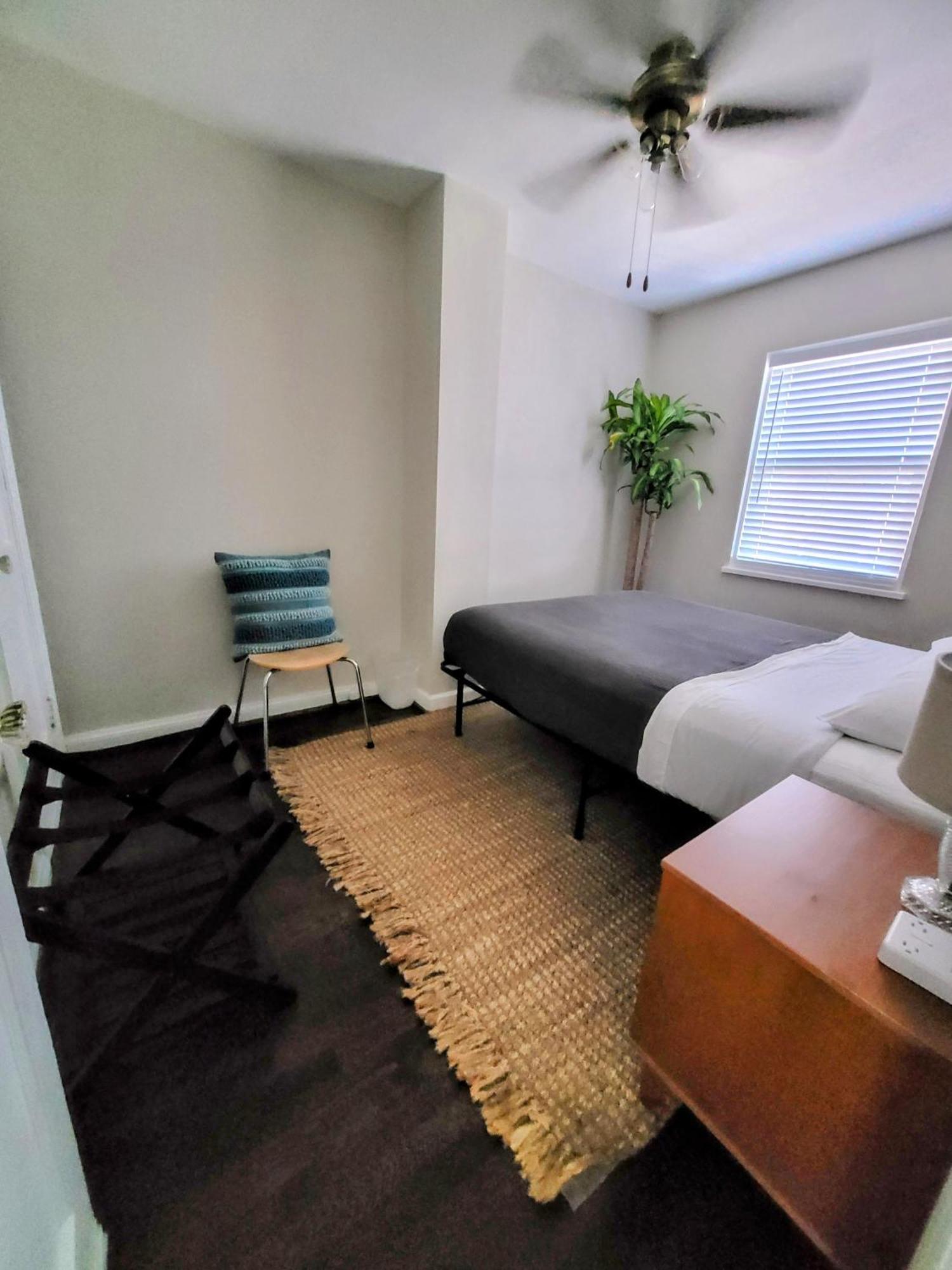 Capitol Hill Adj With Parking And Easy Access To Downtown Holiday home Washington