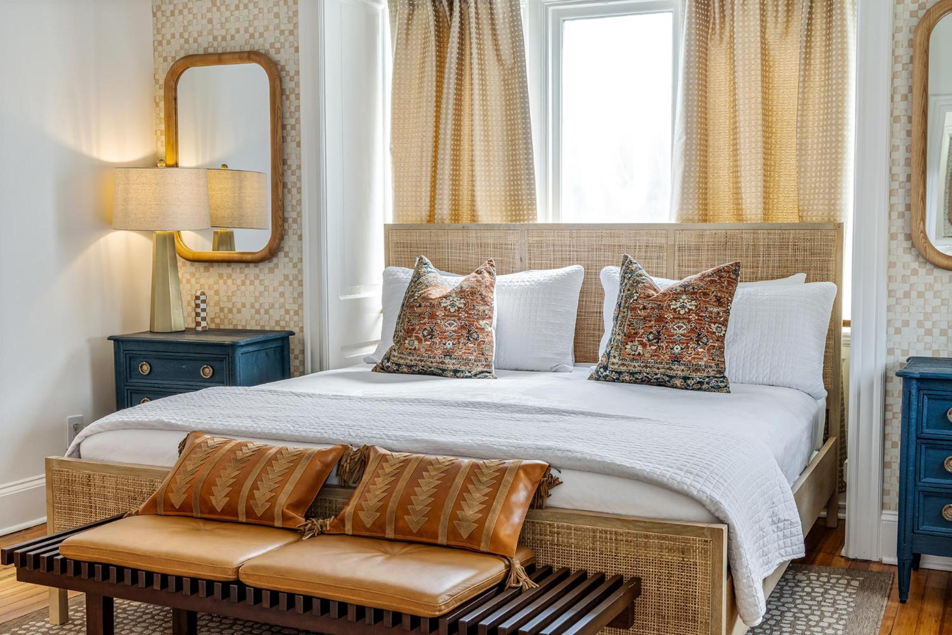 Swann House Bed & Breakfast