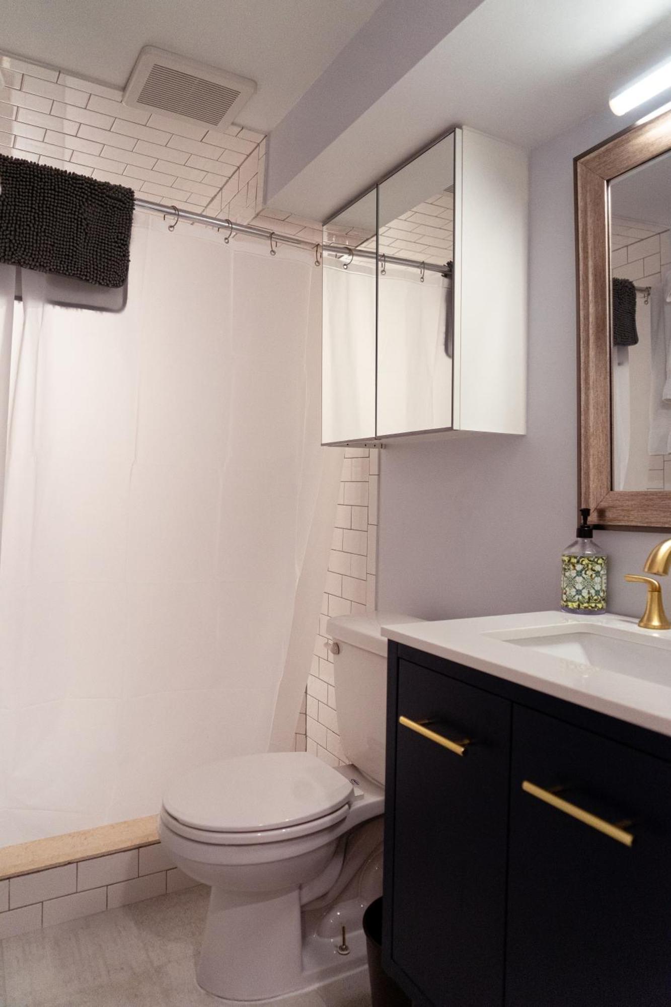 Centrally Located Dc Bloomingdale *