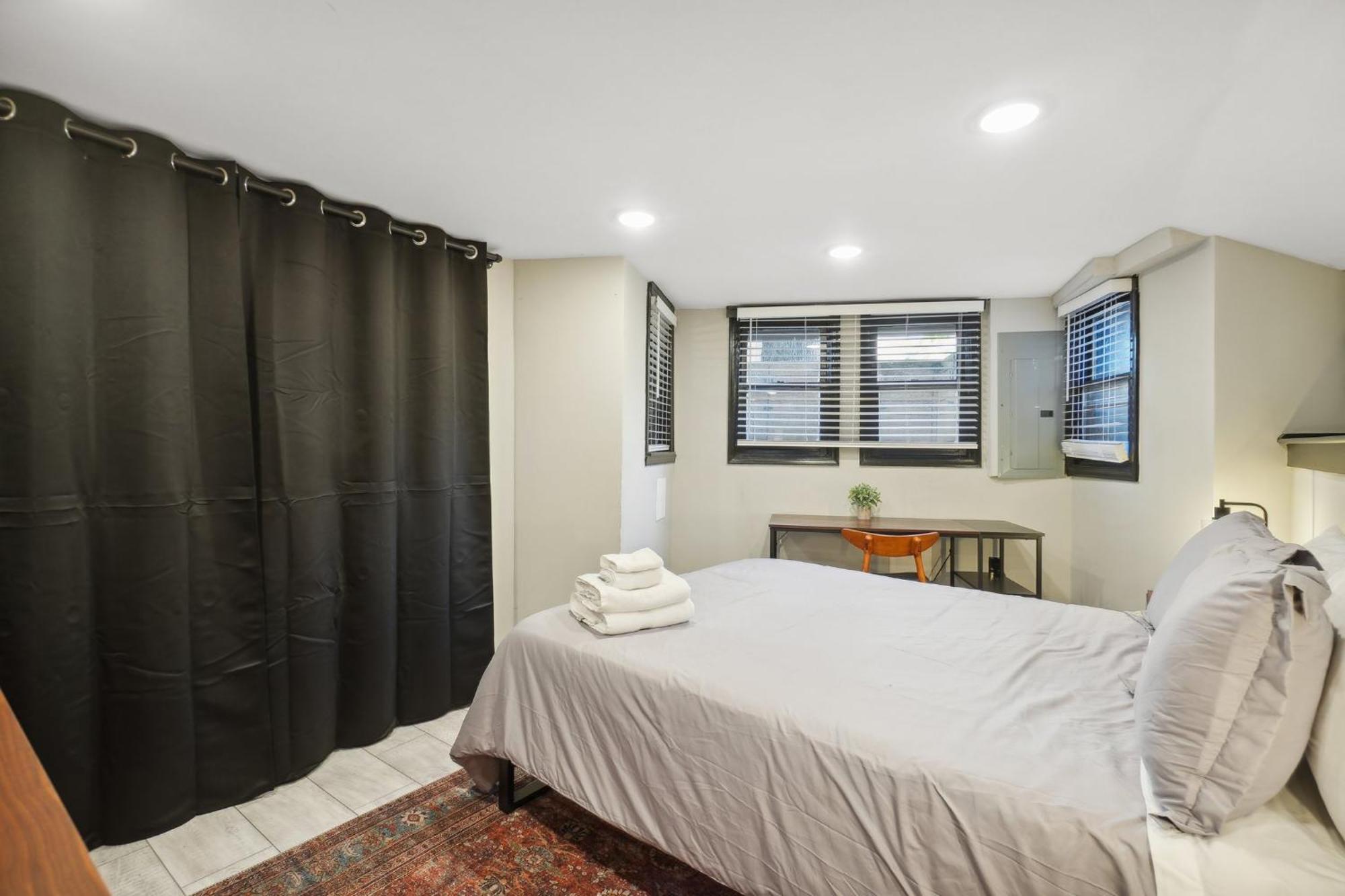 Apartment Spacious, Historic Logan Circle Rowhouse Washington