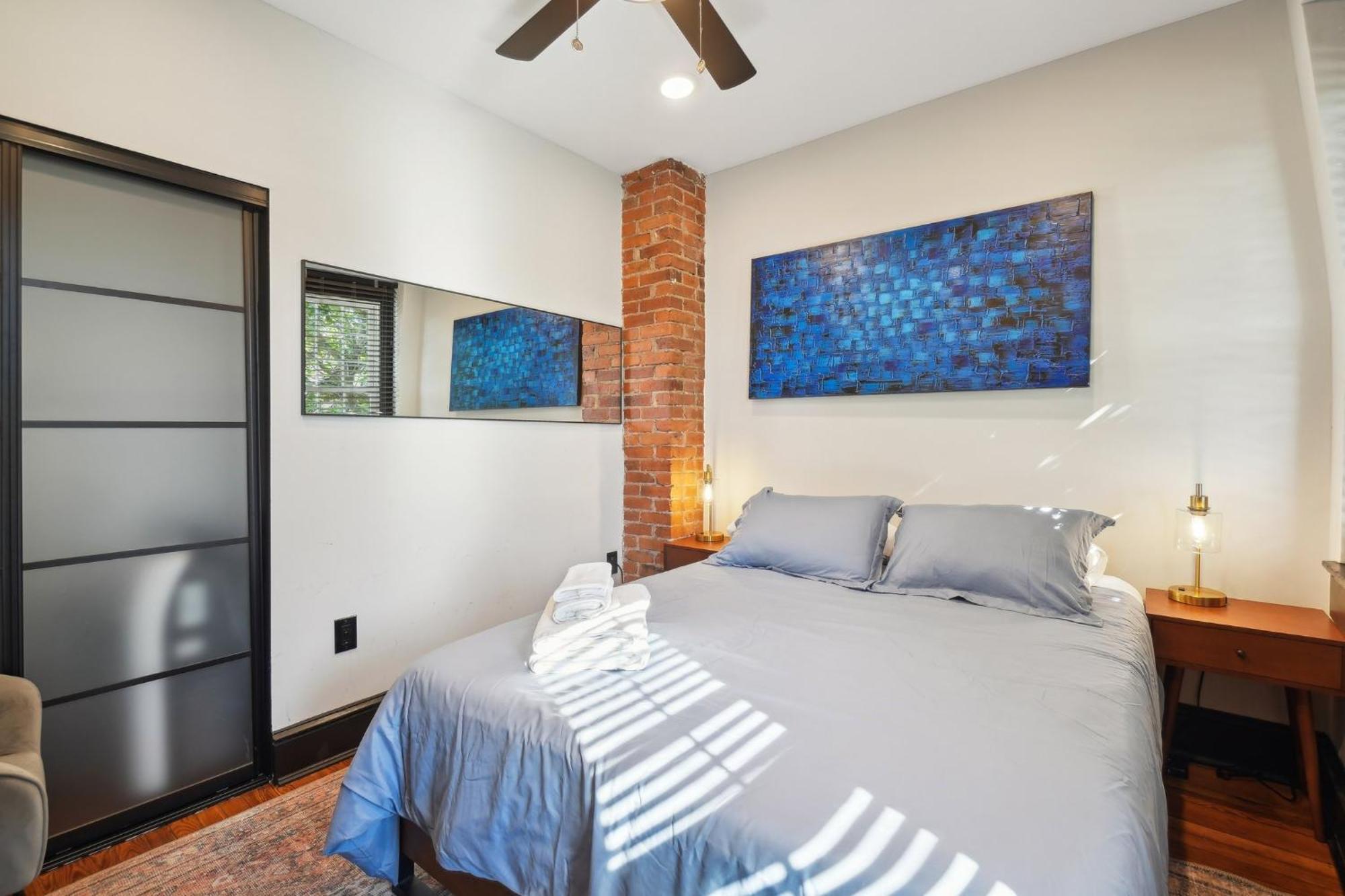 Spacious, Historic Logan Circle Rowhouse *