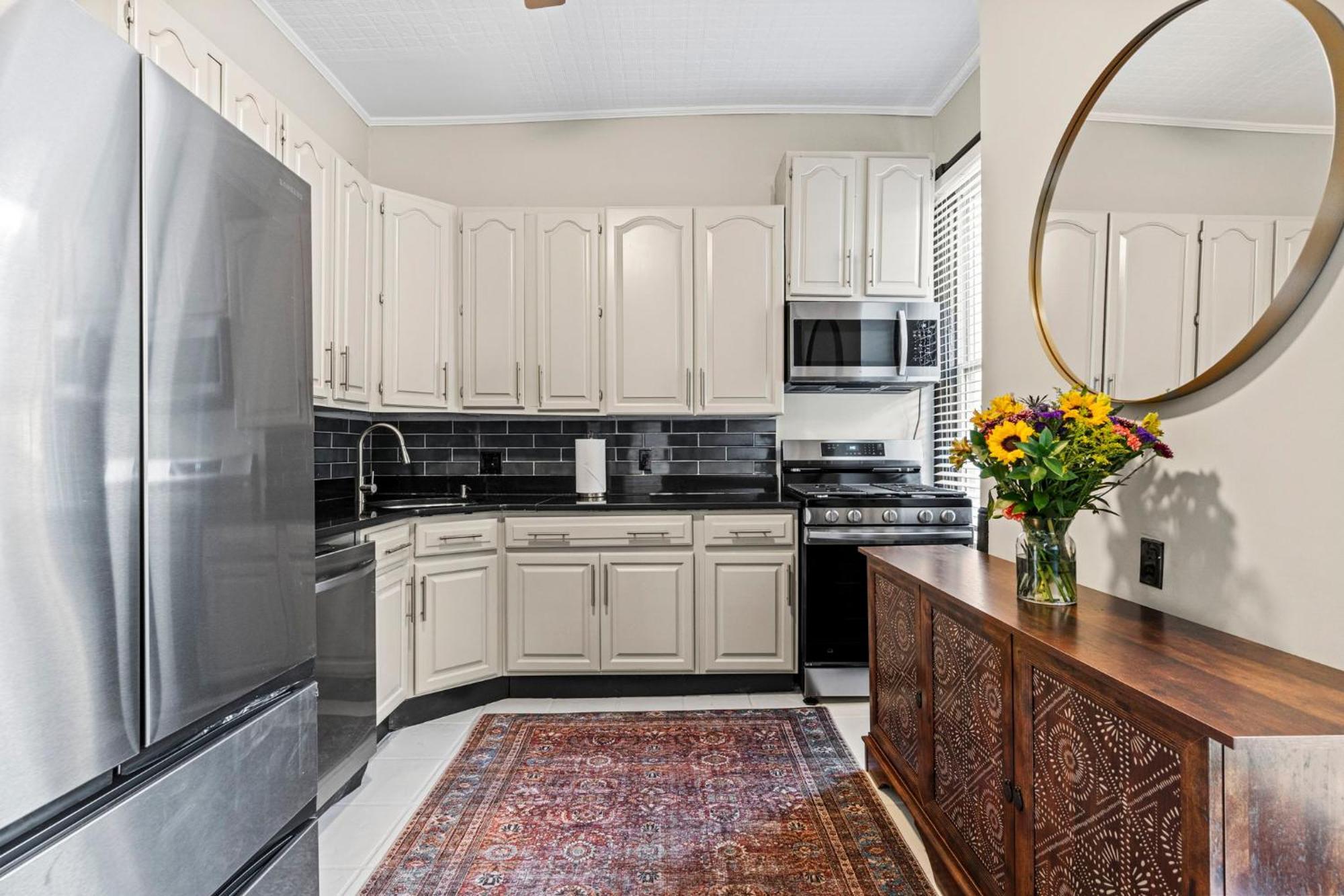Spacious, Historic Logan Circle Rowhouse Washington
